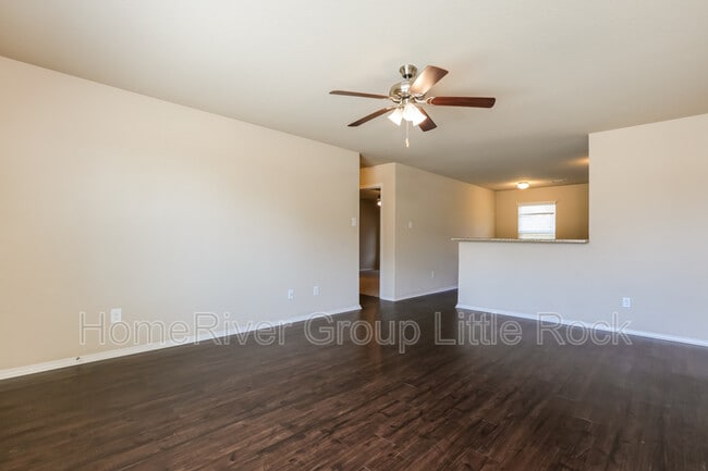 Building Photo - 934 Pinehurst Loop