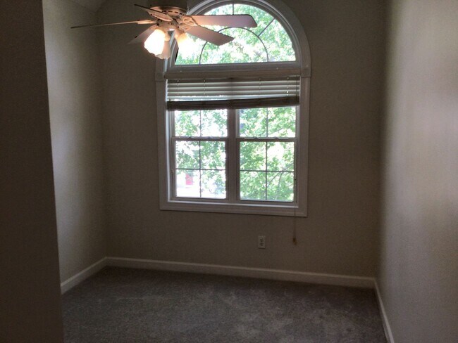 Building Photo - Charming 3-Bedroom Home in Holly Springs – Available Now