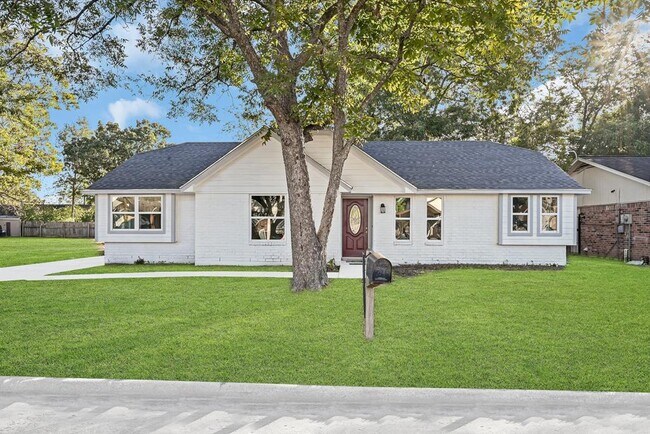 Building Photo - 511 International Village Dr