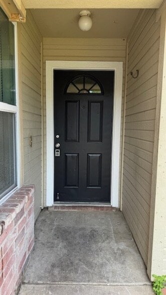 Foto del edificio - 4909 Brianhill Dr