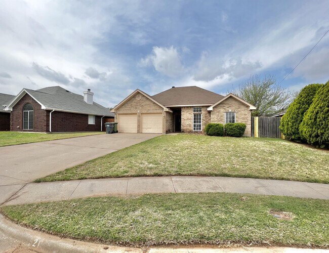 Foto del edificio - 5215 Northview Dr