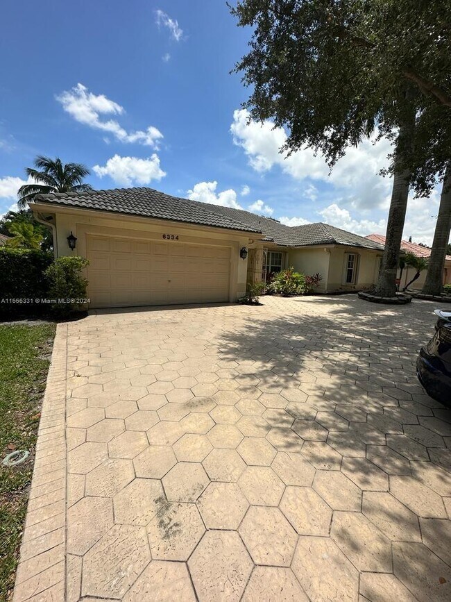 Foto del edificio - 6334 NW 43rd Terrace