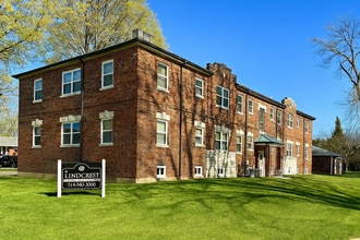 Building Photo - 5868 Robert Ave