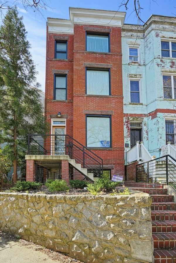 Building Photo - 1814 Ingleside Terrace NW