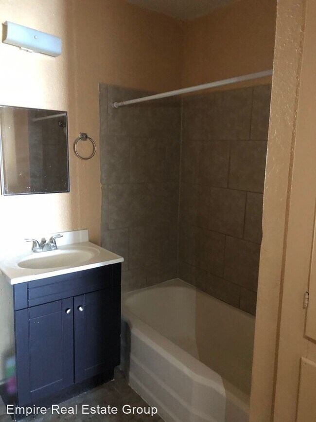 Foto del edificio - 1 br, 1 bath Apartment - 1308 W CHURCH