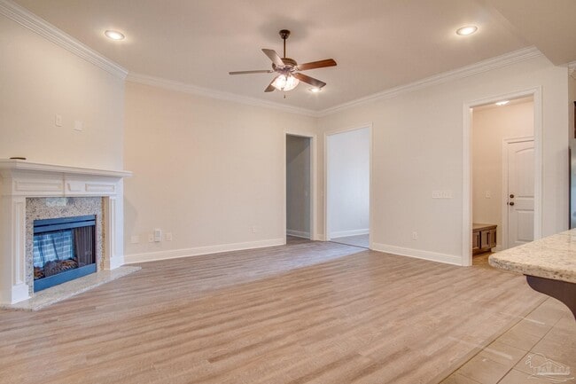 Building Photo - 4865 Spears St