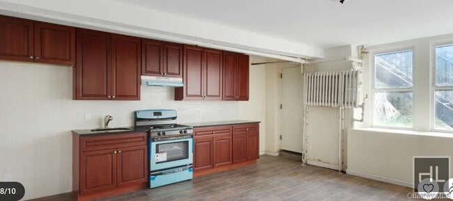 Building Photo - 1534 Bryant Ave
