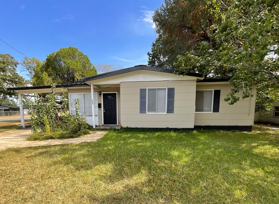 Primary Photo - 25 Kurthwood Rd