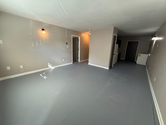 Building Photo - 312 Roosevelt Rd