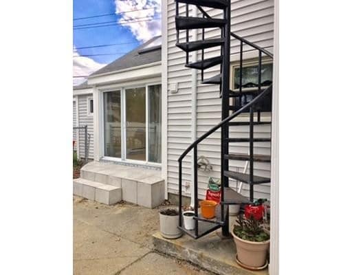Primary Photo - 246 Turnpike St