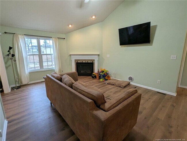 Foto del edificio - 45 Copper Loop