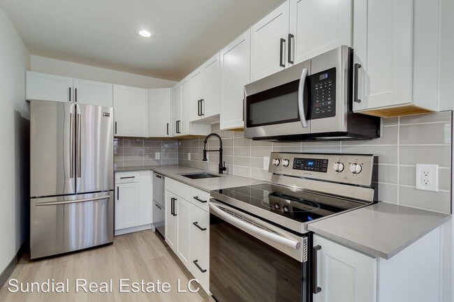 Foto del edificio - 3101-3107 N 69th Pl