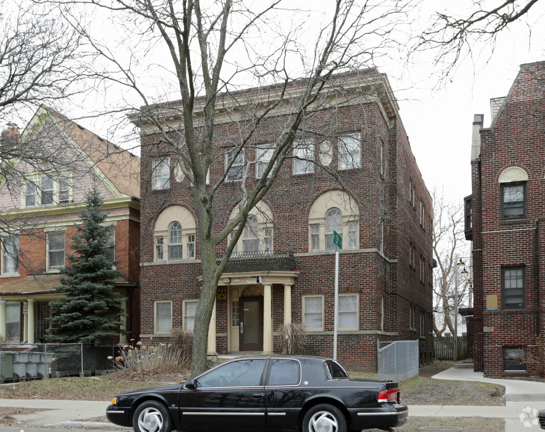 Foto principal - 3223 W Wells St
