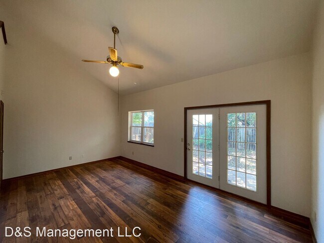 Building Photo - 2 br, 2 bath House - 1305 N. Dryden Court