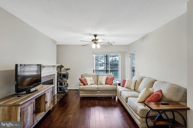 Foto del edificio - 20320 Beechwood Terrace