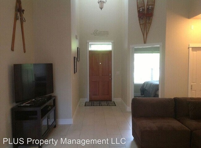 Building Photo - 3 br, 2 bath House - 885 SW Silver Lake Blvd