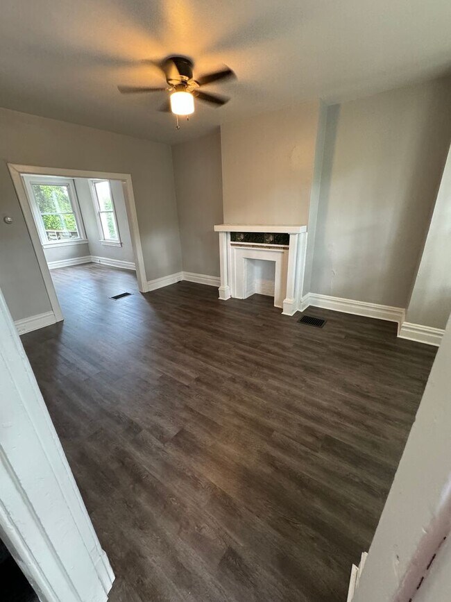 Foto del edificio - Lovely two bedroom, 1 bathroom Townhome on...