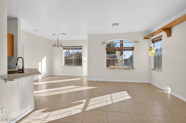 Building Photo - 7820 Strong Water Ct