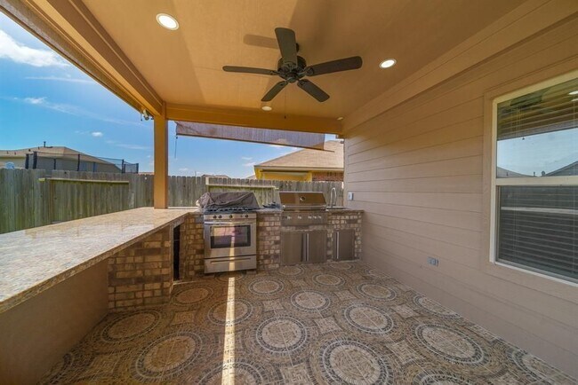 Foto del edificio - 5515 Peralta Mills Way