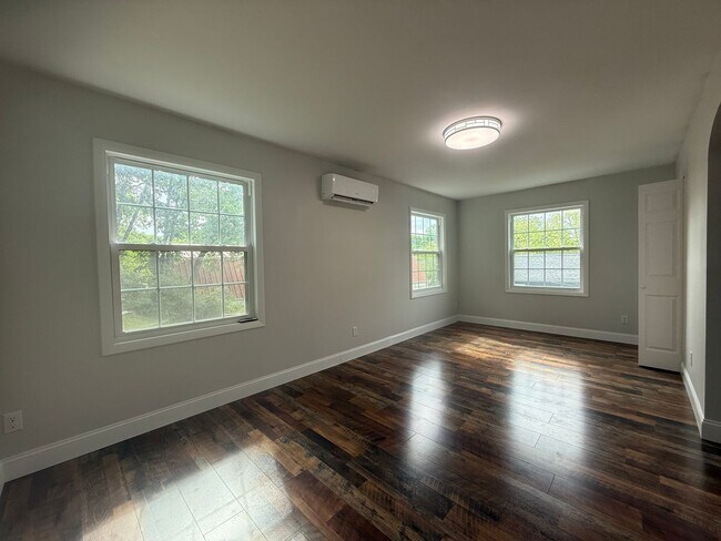 Foto del edificio - 590-594 North St Newport TN 37821