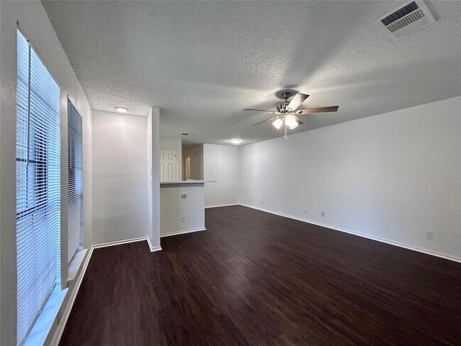 Building Photo - 9311 Kempler Dr