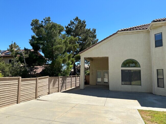 Foto del edificio - 42263 Valley Vista Dr