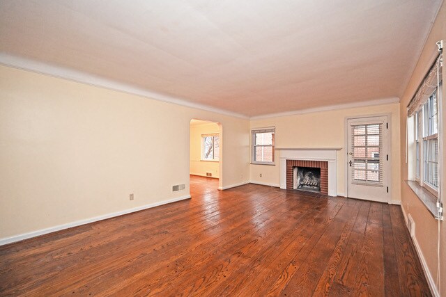 Foto del edificio - 5762 Doerger Ln