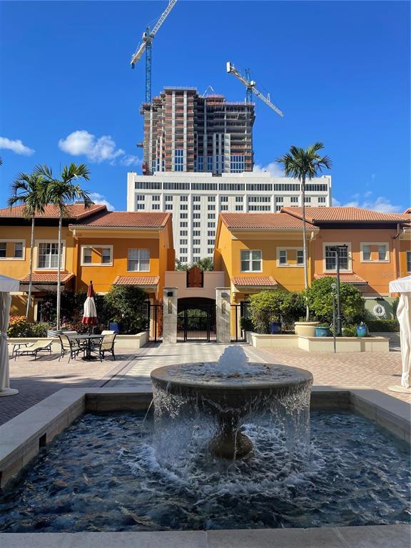 Foto del edificio - 100 4th Ave S