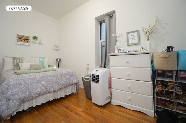 Foto del edificio - 315 E 57th St
