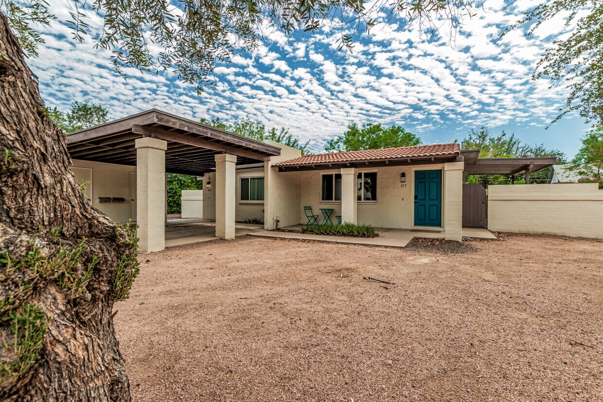 Front yard, carport, patio, backyard gate, and front - 117 W 10th St