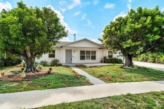 Building Photo - 403 S 13th Ct