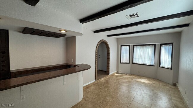 Building Photo - 4745 E Lana Dr