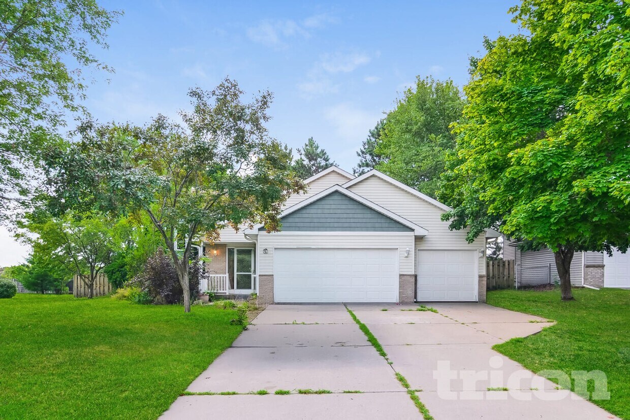 Foto principal - 6540 153rd Way NW