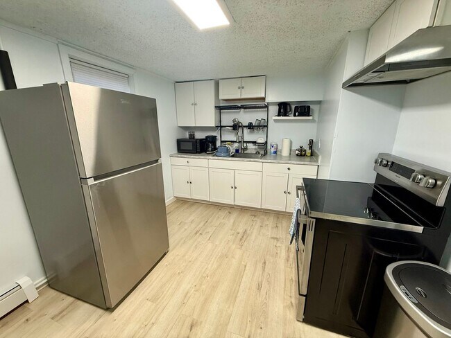 Foto del edificio - 760 8th Ave