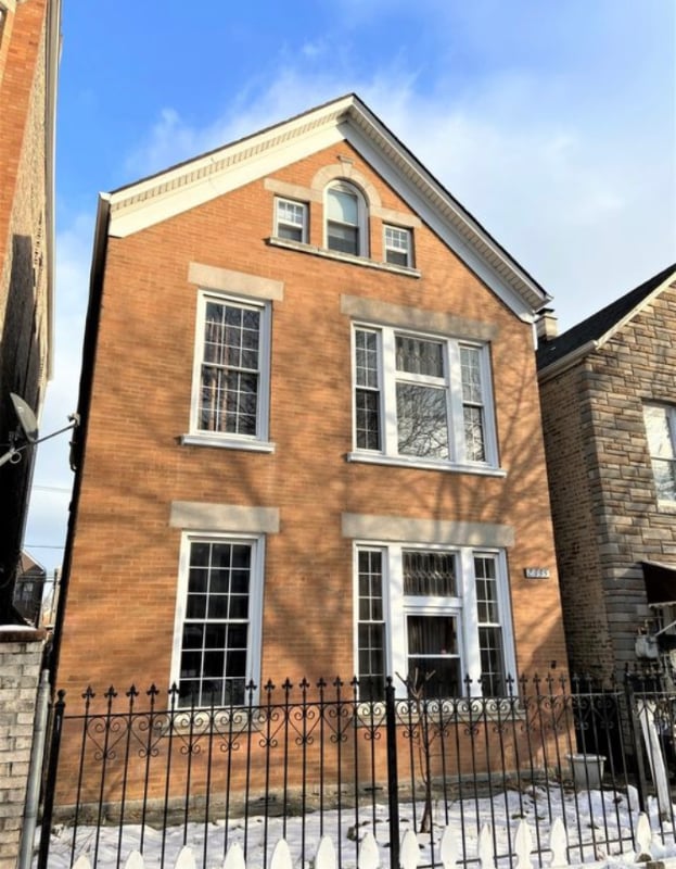 2335 S Albany Ave Unit 2, Chicago, IL 60623 Room for Rent in Chicago