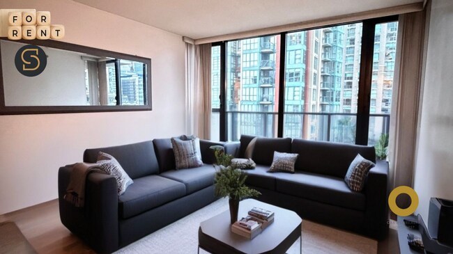 Building Photo - 928 Homer St