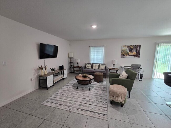 Foto del edificio - 15271 Green Jay Rd