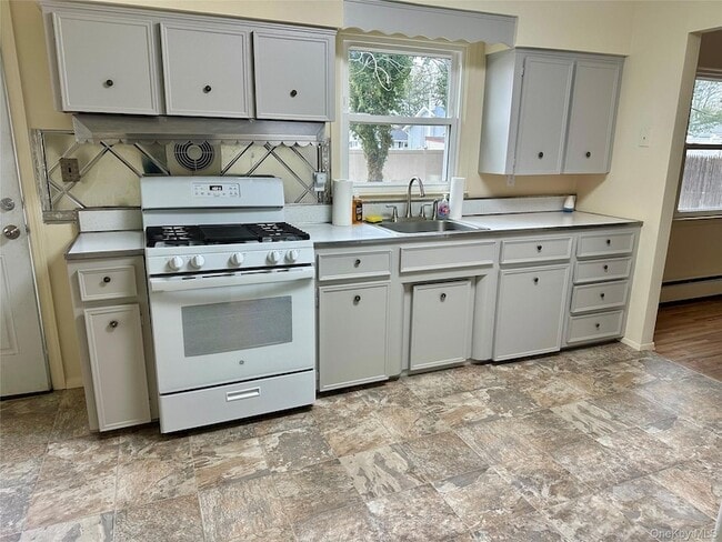 Building Photo - 74 Clifton Pl