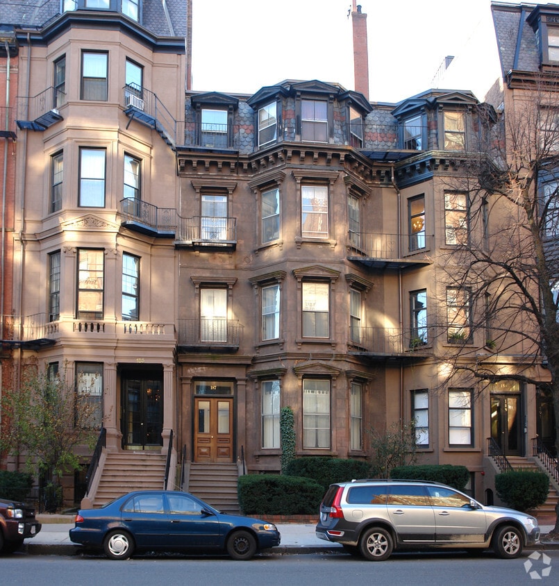 Primary Photo - 187 Beacon St