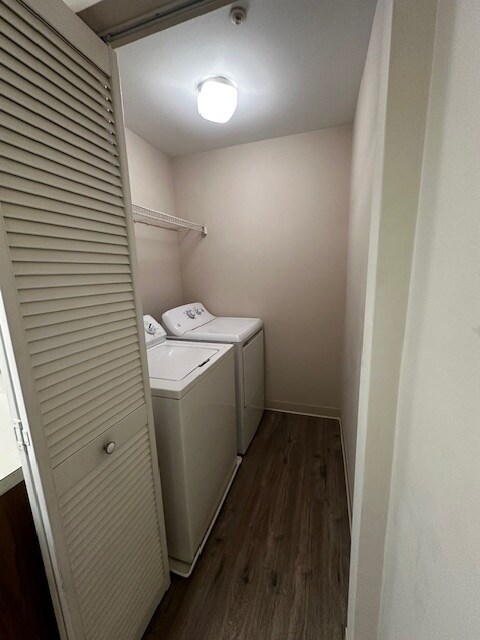 Foto del edificio - 2300 Waters Edge Dr