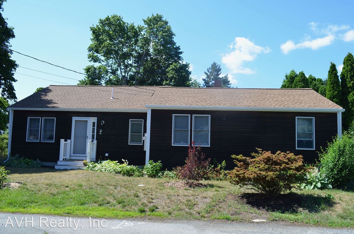 Primary Photo - 2 br, 1.5 bath House - 12 Nally Avenue