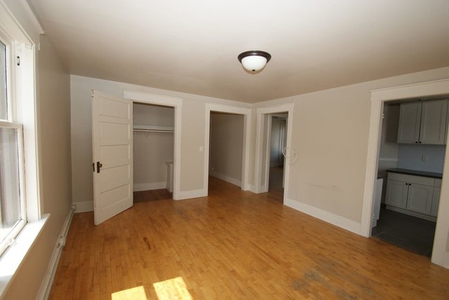 Building Photo - 629 St Helens Ave