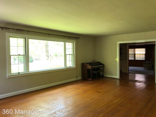 Foto del edificio - 3 br, 2 bath House - 815 S. Gay St