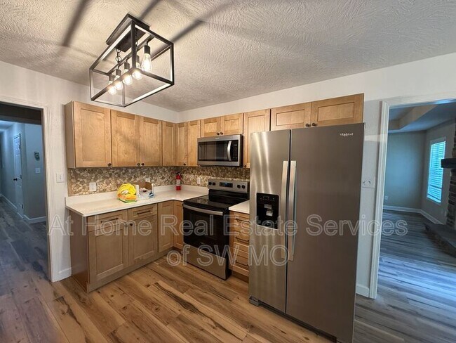 Foto del edificio - 2624 E Cherry St