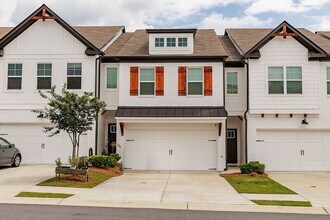 Building Photo - 38 Auburn Wds Dr