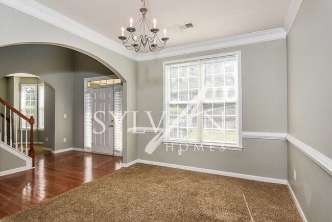 Building Photo - This gorgeous home is waiting for you!