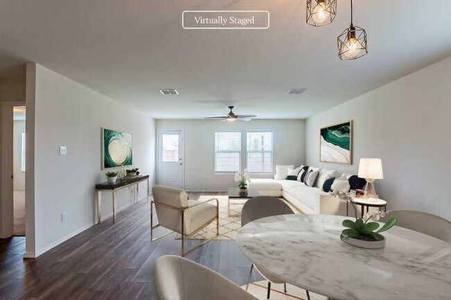 Foto del edificio - 243 Laurenbrooke Dr