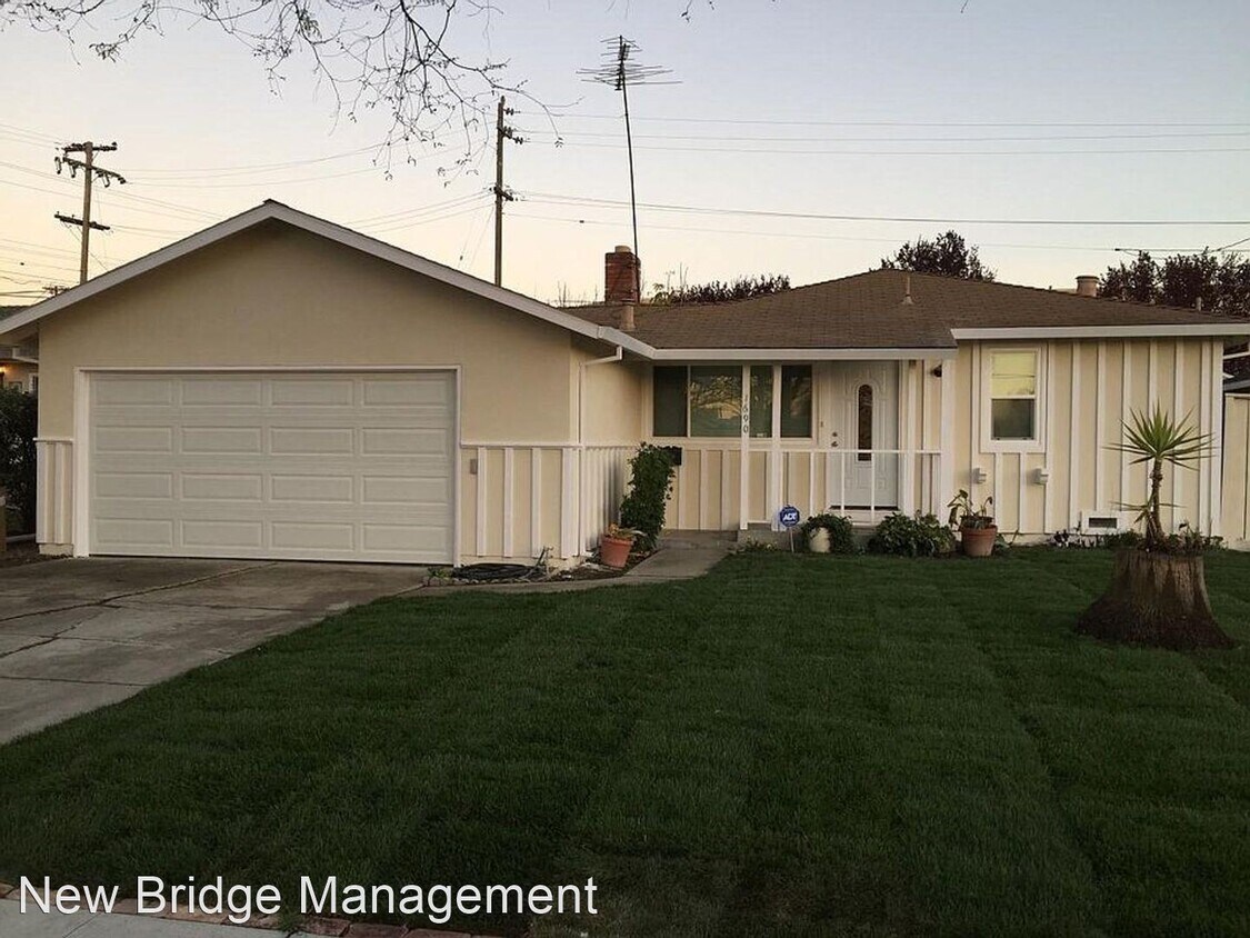 Primary Photo - 3 br, 2 bath House - 1690 Berrywood Drive