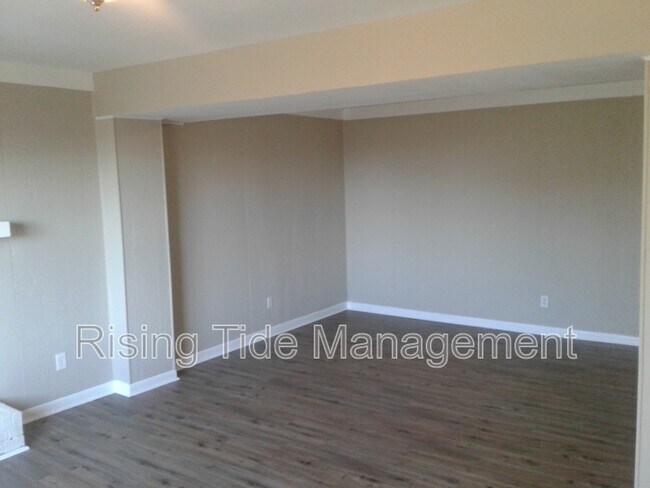 Foto del edificio - 8905 Valley Hill Dr