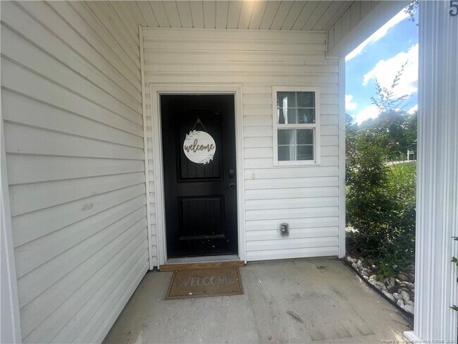 Foto del edificio - 705 Georgetown Cir